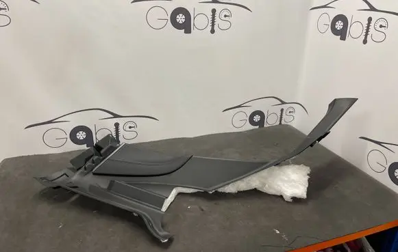 Tesla Model S (C) pillar trim 100253400G