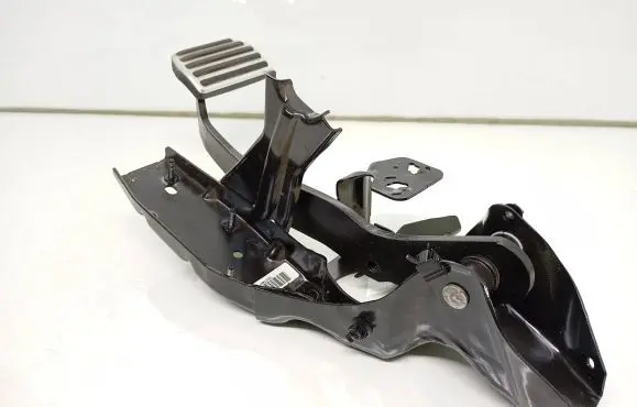 Volvo V70 Brake pedal 31317481