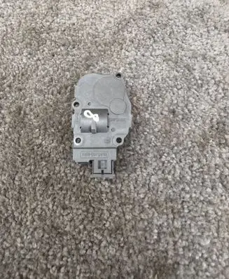 BMW 1 F20 F21 Air flap motor/actuator EFB491 412650750 T946104A