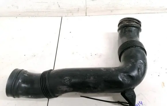 Audi A3 S3 8P Air intake hose/pipe 1K0129618AJ HP01