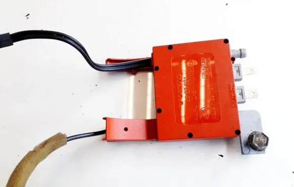 Antenna control unit