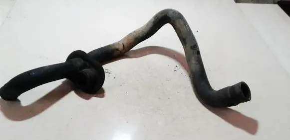 Audi A4 S4 B5 8D Engine coolant pipe/hose