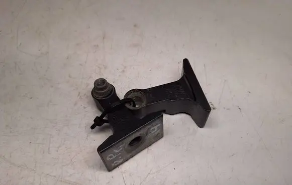 BMW 7 G11 G12 Front door upper hinge 7333060 7333062 41517420094