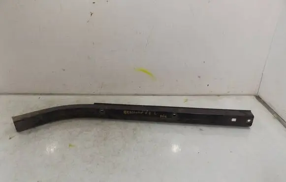 Citroen Berlingo Sliding door bottom rail 