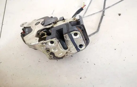 Mazda 626 Front door lock