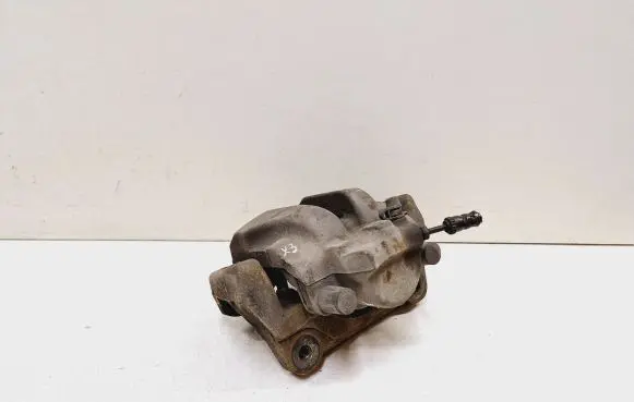 BMW X3 F25 Front brake caliper