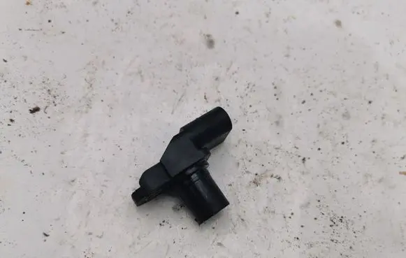 BMW X3 E83 Camshaft position sensor 7792256 779225603