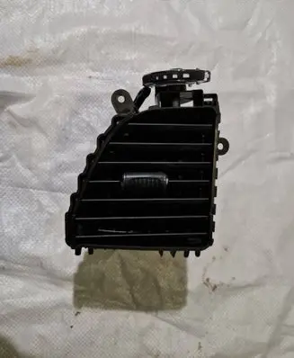 Dash center air vent grill
