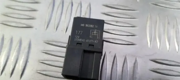 Volvo S40, V40 Other relay mb953382 mb95338211