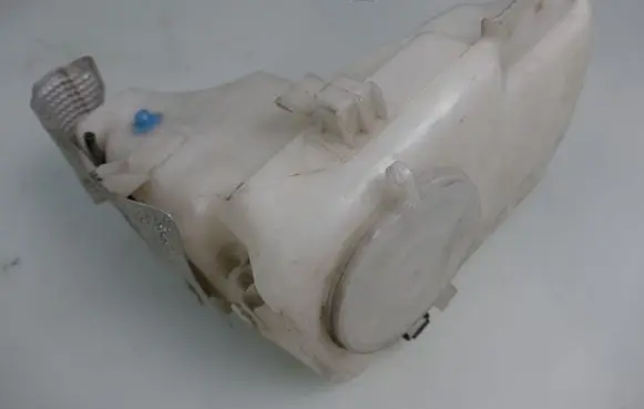 Mercedes-Benz CLK AMG A208 C208 Windshield washer fluid reservoir/tank 2088690020
