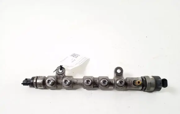 Honda CR-V Fuel main line pipe