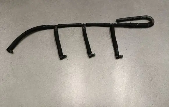 Fuel return line/hose