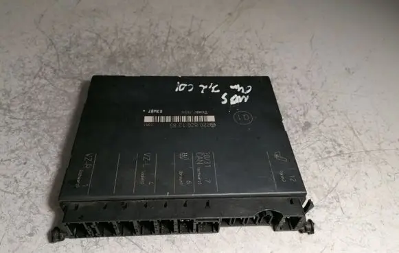 Mercedes-Benz S W220 Seat control module A2208201385