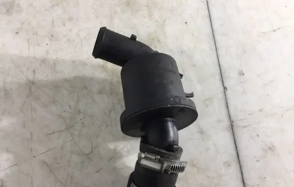 Ford Transit Breather/breather pipe/hose 6670379