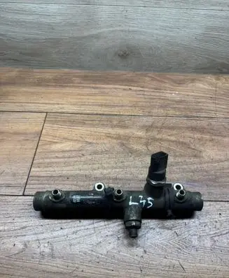 Audi A4 S4 B7 8E 8H Fuel main line pipe 059130089D 00040613 F00R001650