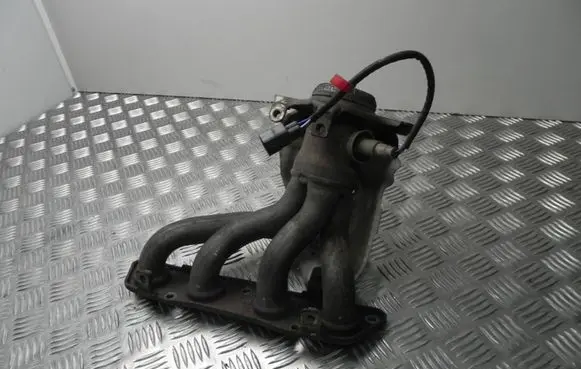 Toyota Corolla E160 E170 Exhaust manifold VD12328