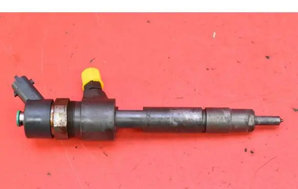 Opel Vectra C Fuel injector 0445110276