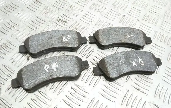 Peugeot 207 Brake pads (front) 