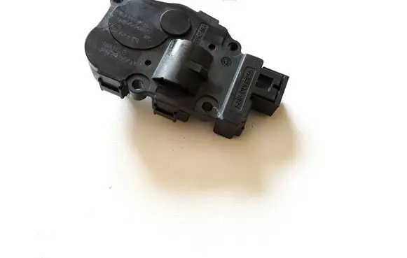Land Rover Evoque I Air flap motor/actuator 410475520 02092015 EFB490