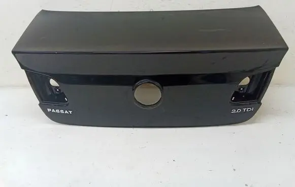 Volkswagen PASSAT B6 Tailgate/trunk/boot lid 3C5827469B