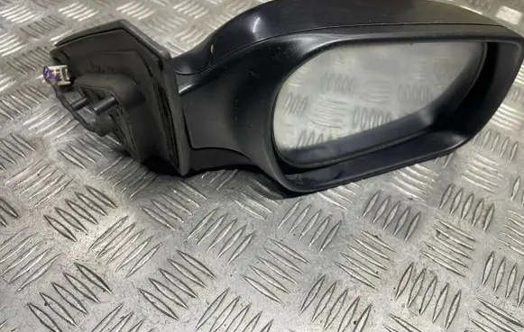 Mazda 6 Front door electric wing mirror E4012220 E4012221 E2220H519