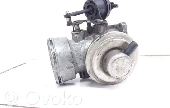 Volkswagen Golf IV EGR valve 038129637L