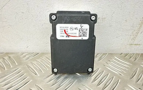Hyundai Kona I Windshield/windscreen camera 95740J9200 338219109