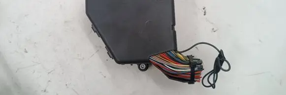 Audi A4 S4 B5 8D Fuse module