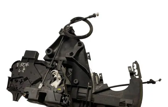 Volvo V50 Front door lock 30699793
