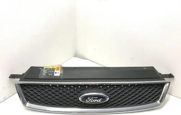 Ford Focus C-MAX Front bumper upper radiator grill 3M51R8B271AD 3M51R8200A 3M51R8138AG