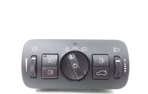 Volvo V70 Light switch 30739415