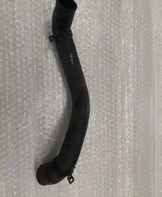 Mercedes-Benz CLA C117 X117 W117 Engine coolant pipe/hose A2465010182