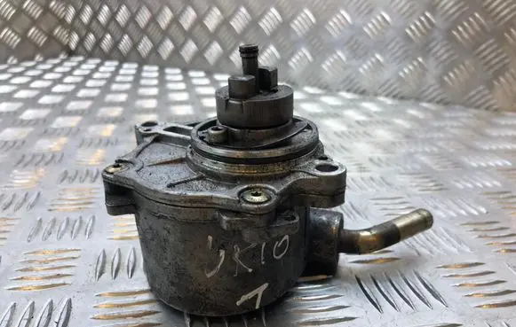 Mercedes-Benz ML W163 Vacuum pump A6122300065