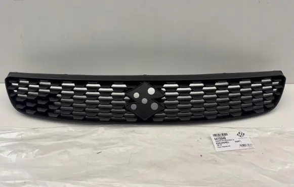 Suzuki Swift II Front bumper upper radiator grill 6415040