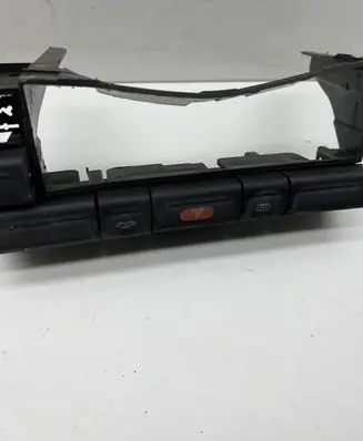 Opel Vectra B Windscreen/window heater switch 90503546