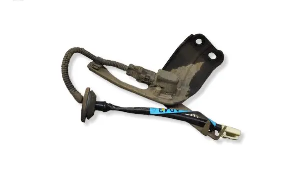 Mitsubishi Outlander Rear air suspension level height sensor B0745412 211322