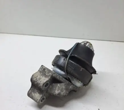 Volvo XC90 Engine mount bracket 31359635 30697267