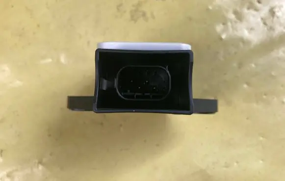 Mercedes-Benz B W245 ESP acceleration yaw rate sensor A0045429118 0265005726