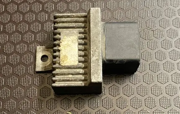 Opel Movano A Glow plug pre-heat relay