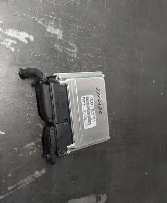 Audi A4 S4 B6 8E 8H Engine control unit/module 8E0909557H 0261207978