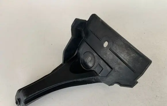 Audi A8 S8 D4 4H Front bumper mounting bracket 4H0807139MN 4H0807139