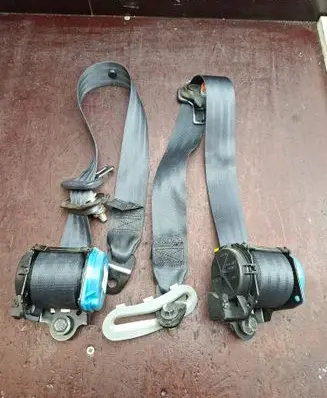 KIA Rio Rear seatbelt 046300 056300