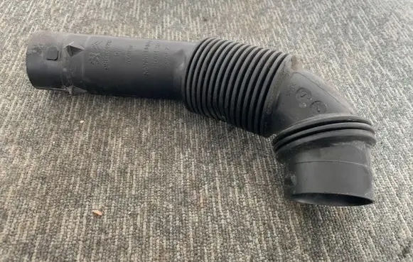 Opel Grandland X Air intake duct part