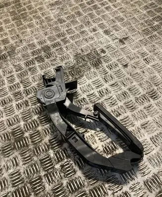 Mercedes-Benz CLS C219 Accelerator throttle pedal 2113010001 A2113010001