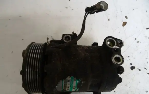 Opel Combo C Air conditioning (A/C) compressor (pump) 13106850