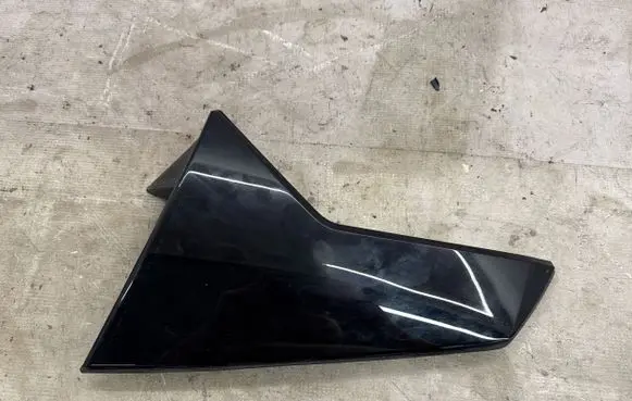 Peugeot 308 Tailgate/trunk spoiler 98370984XK 592R01 98370984