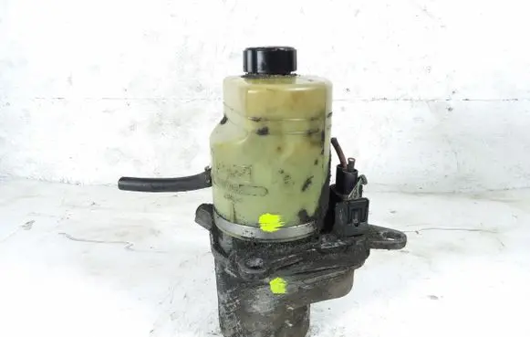 Ford Focus C-MAX Power steering pump