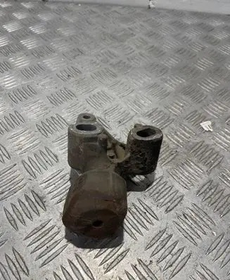 Audi A4 S4 B8 8K Engine mount bracket 8K0199339D