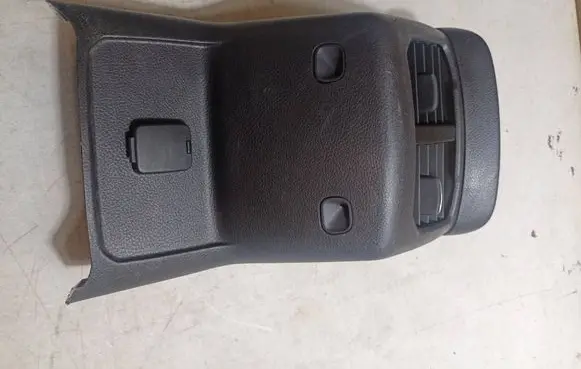 Ford Fusion II Dash center air vent grill DS73-F045A06