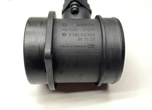 Volvo XC90 Mass air flow meter 8670115